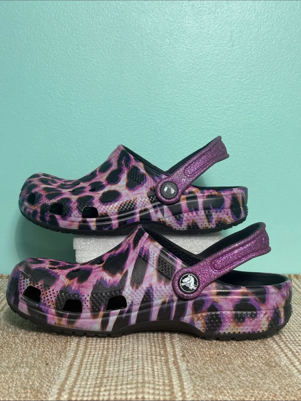 CROCS Kids Purple Leopard Print Clog with Glitter Strap. Croslite Foam. Size-J 2